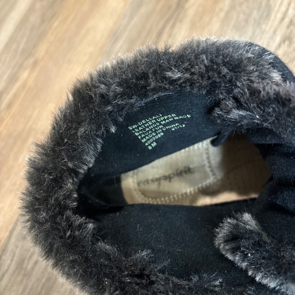 Easy Spirit Boots Women’s 8M Black Dellali Suede Fur Lace Up Square Toe Comfort - Picture 10 of 12